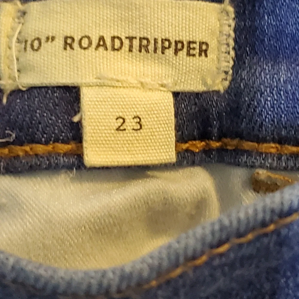 🦜 2/$10 Madewell High Rise Roadtripper Jeans. Sz.23.